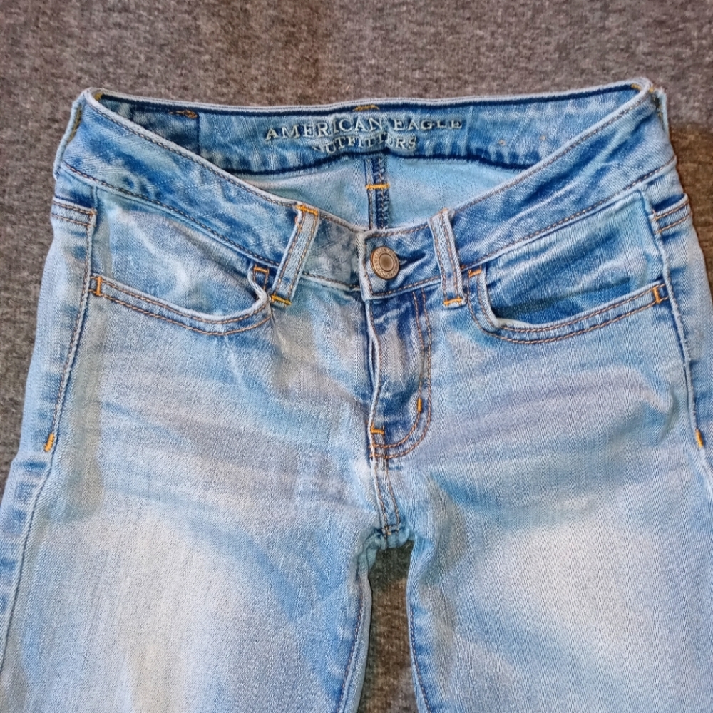 American Eagle Light Blue Jean Size 0P Short